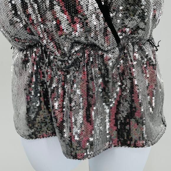 Chelsea 28 Silver Black Sequins Faux Wrap V-Neck Sleeveless Peplum Dressy Top XS - Picture 5 of 8